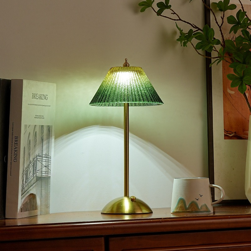 Glass Bed - Lámpara de Mesa de Cristal Plisado