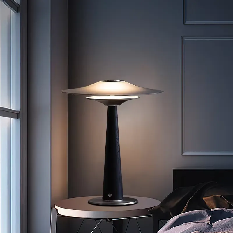Lámpara de Escritorio de Diseñ - Glass Bed reseña y precio