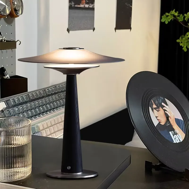 Lámpara de Escritorio de Diseñ - Glass Bed reseña y precio