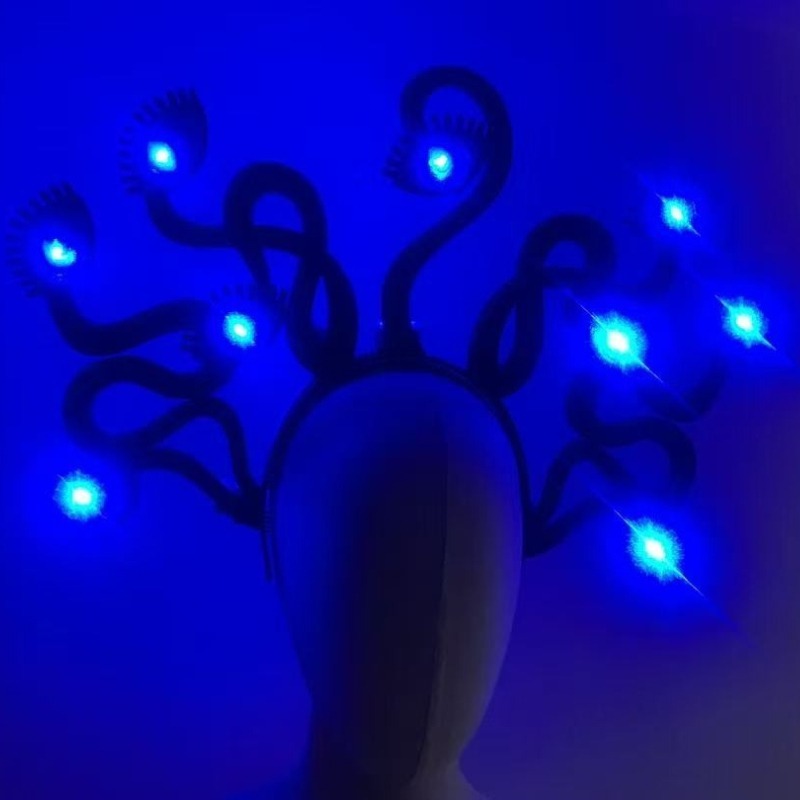 Diadema luminosa con diseño de - Cobra Extruder reseña y precio